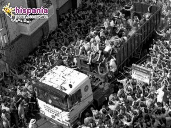 La Tomatina de Buñol la fiesta del tomate que te sorprenderá