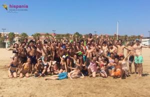 Grupo en playa de Valencia