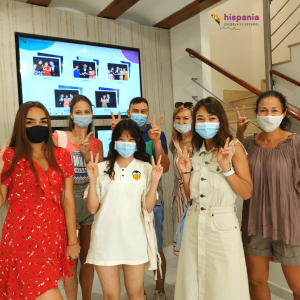 Spaanse lessen met masker Hispania Spaanse school