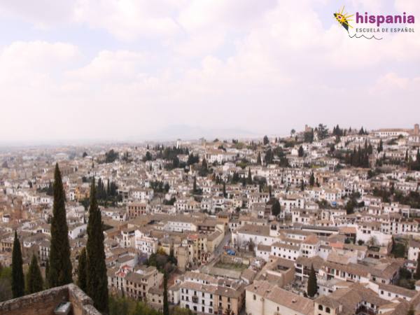 Vistas de la ciudad de Granada. Hispania, escuela de español