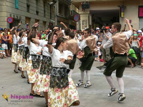 Ball pla danza tradicional de Mallorca. Hispania, escuela de español