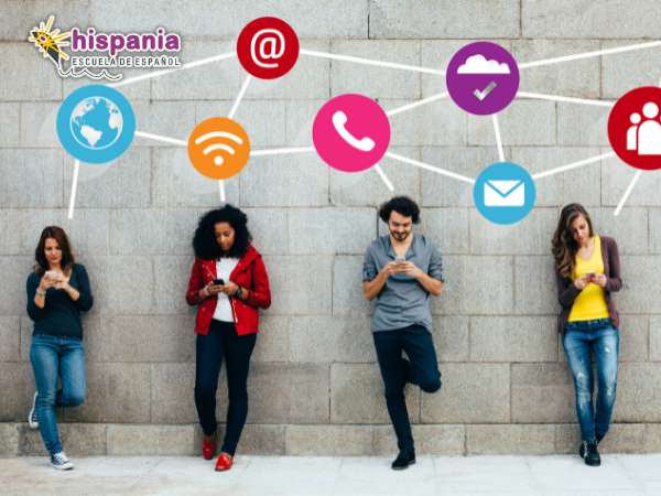 Utilizar las redes sociales para conocer personas. Hispania, escuela de español