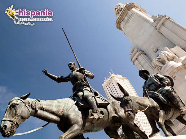 Statuen von Don Quxote und Sancho Panza. Hispania, escuela de español