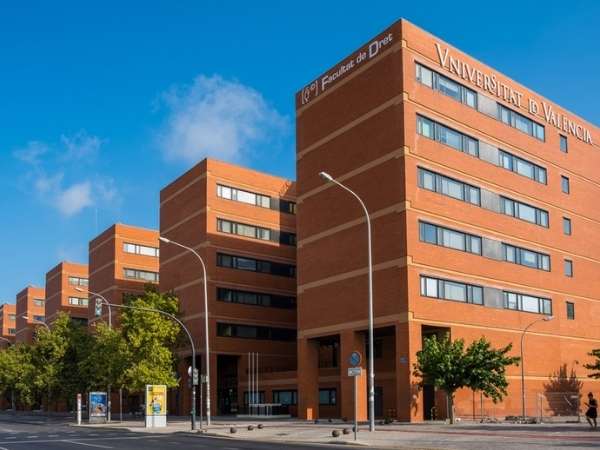Universidades públicas en Valencia. Hispania, escuela de español